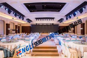 洛陽(yáng)河洛宴大酒店宴會(huì)廳舞臺(tái)設(shè)備成功安裝案例